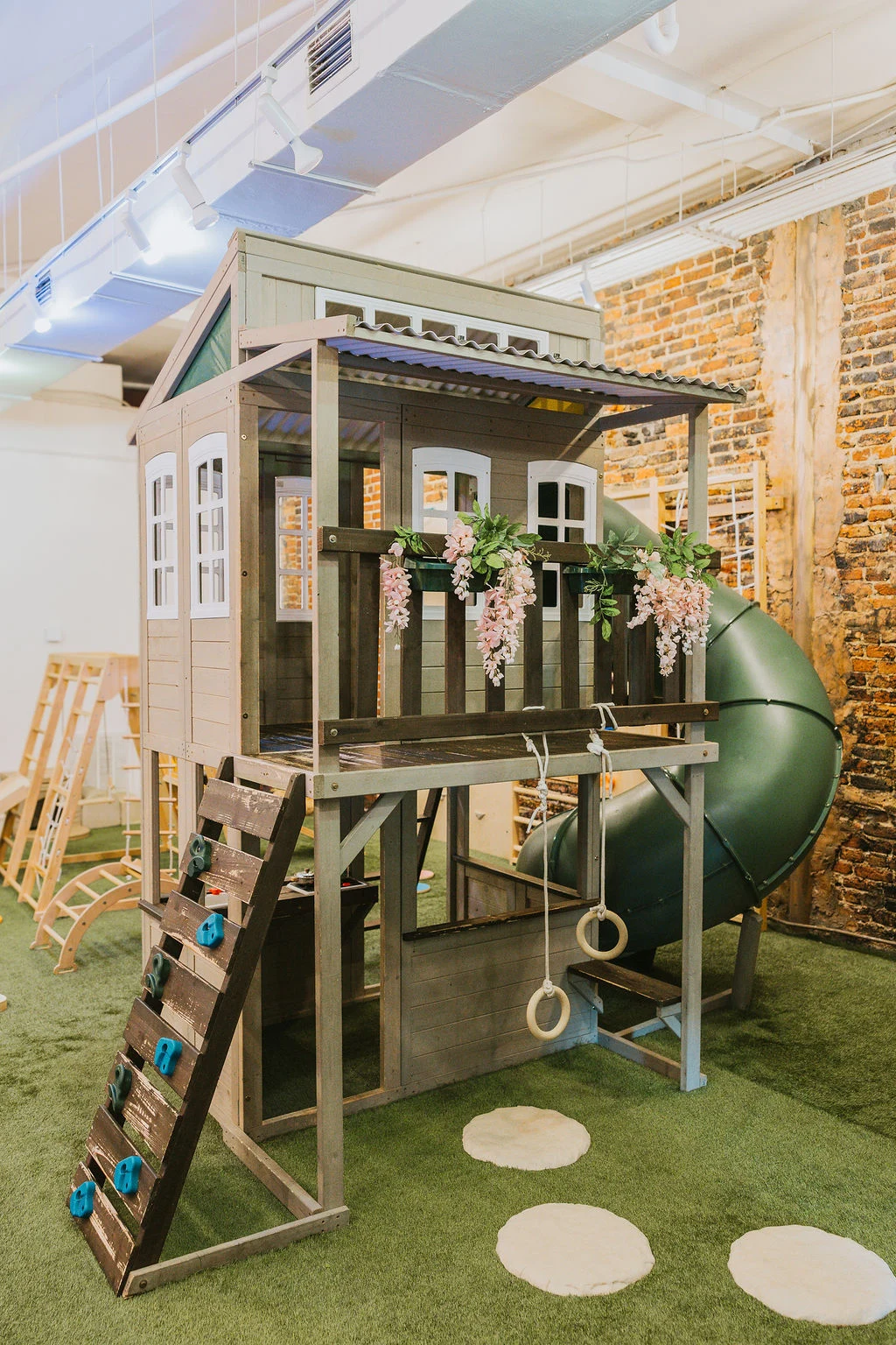 The play castle waiting for little explorers